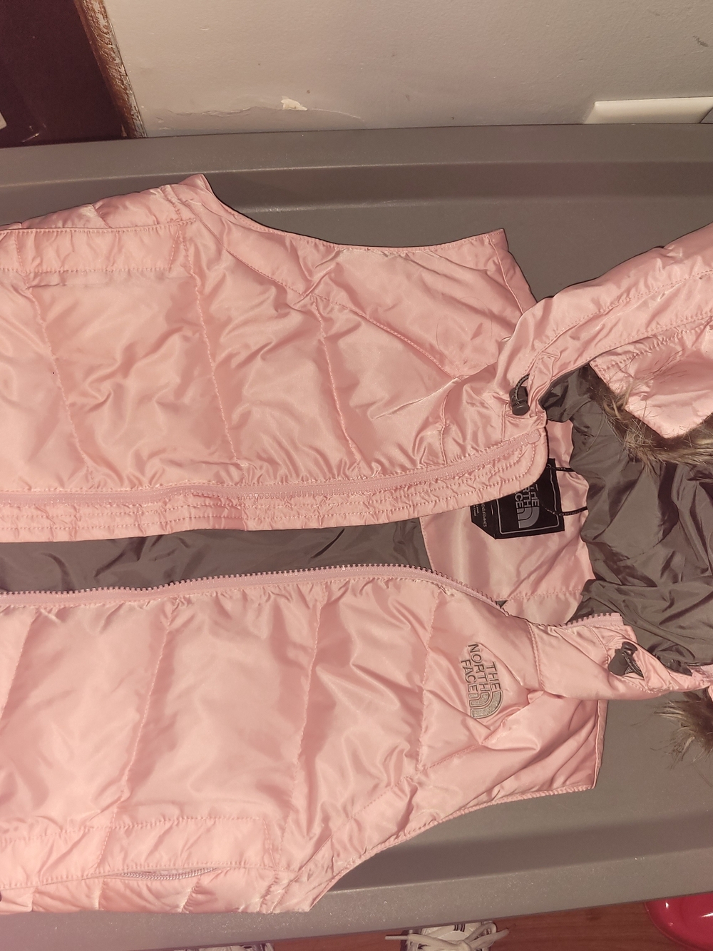 The North Face Light Pink Quilted Hooded Vest - Picture 9 of 10